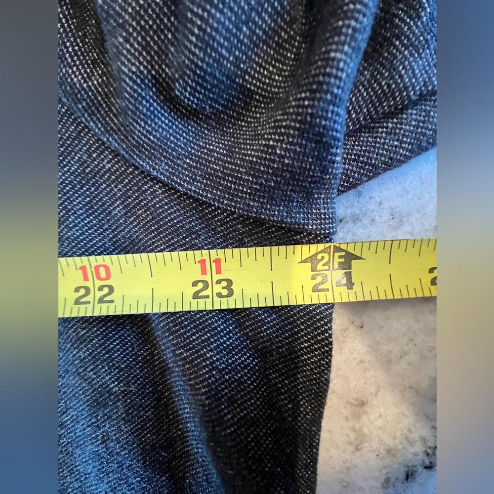 J JILl✨Elegant Charcoal Blazer w Single Button-Looks like black denim w pockets - Picture 6 of 8